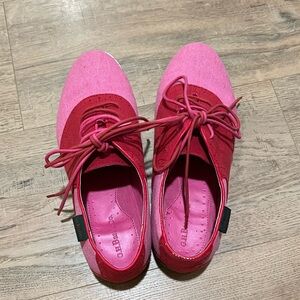 G.H. Bass Pink and Red Women's Elizabeth shoes